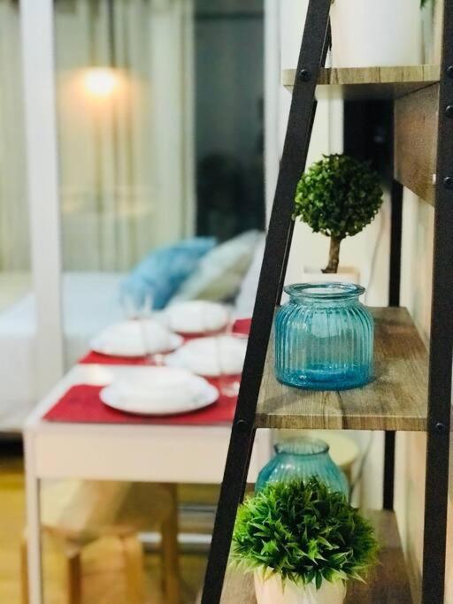 Acqua Private Residence Livingstone Tower Condo Unit With Free Wifi Маніла Екстер'єр фото